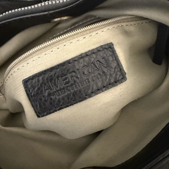 American Leather Co. Black Leather Acorn Double Entry Crossbody bag - Picture 2 of 16